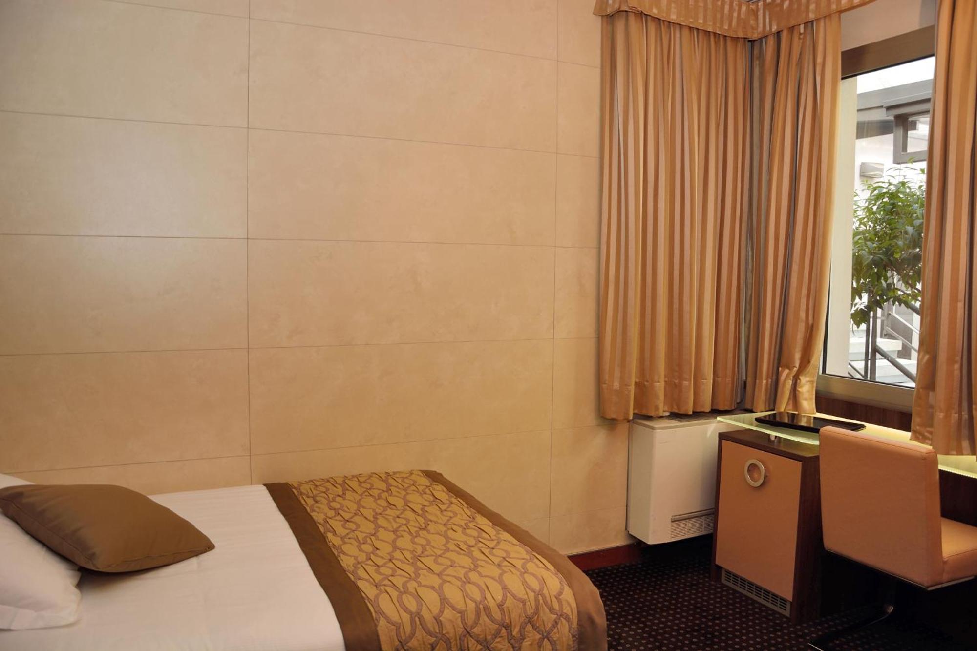 Quarto Individual