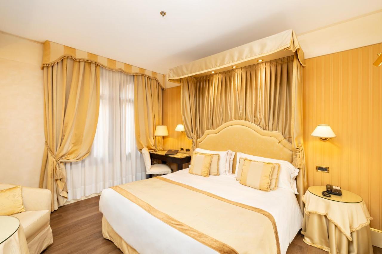 Deluxe Double Room,1498775101:JPEG