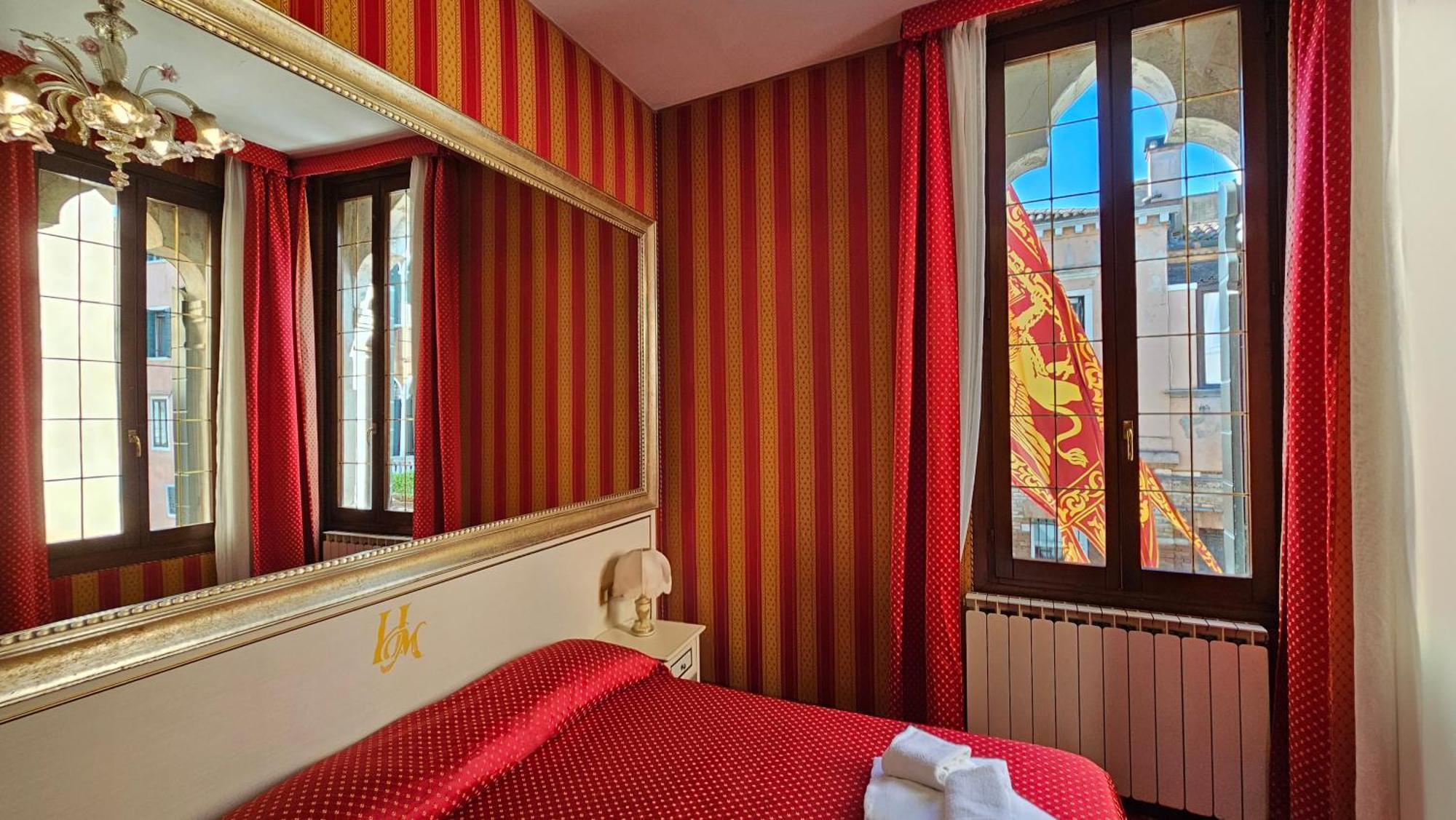 Superior Triple Room City View