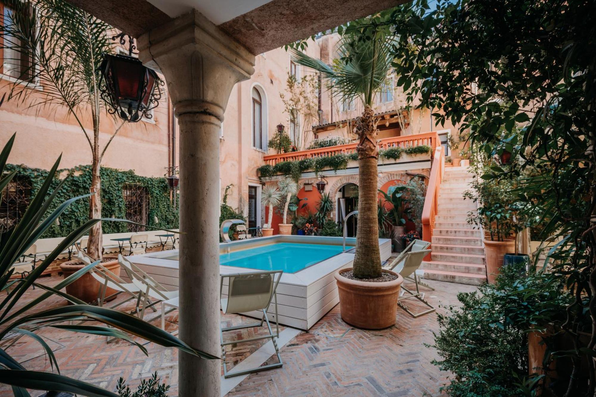 Suite con vistas a la piscina