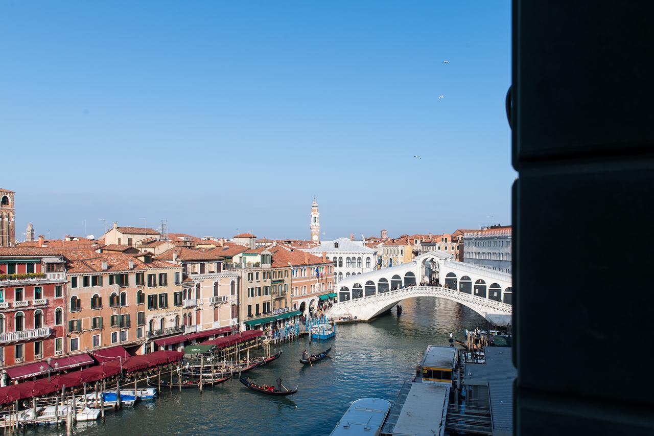 Junior Suite con Vista Canal Grande/ Rialto Bridge